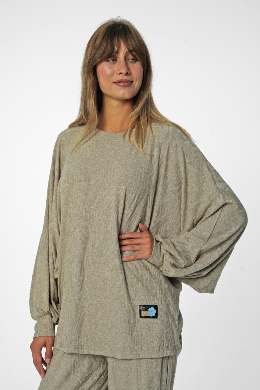 Textured Batwing Lounge Set